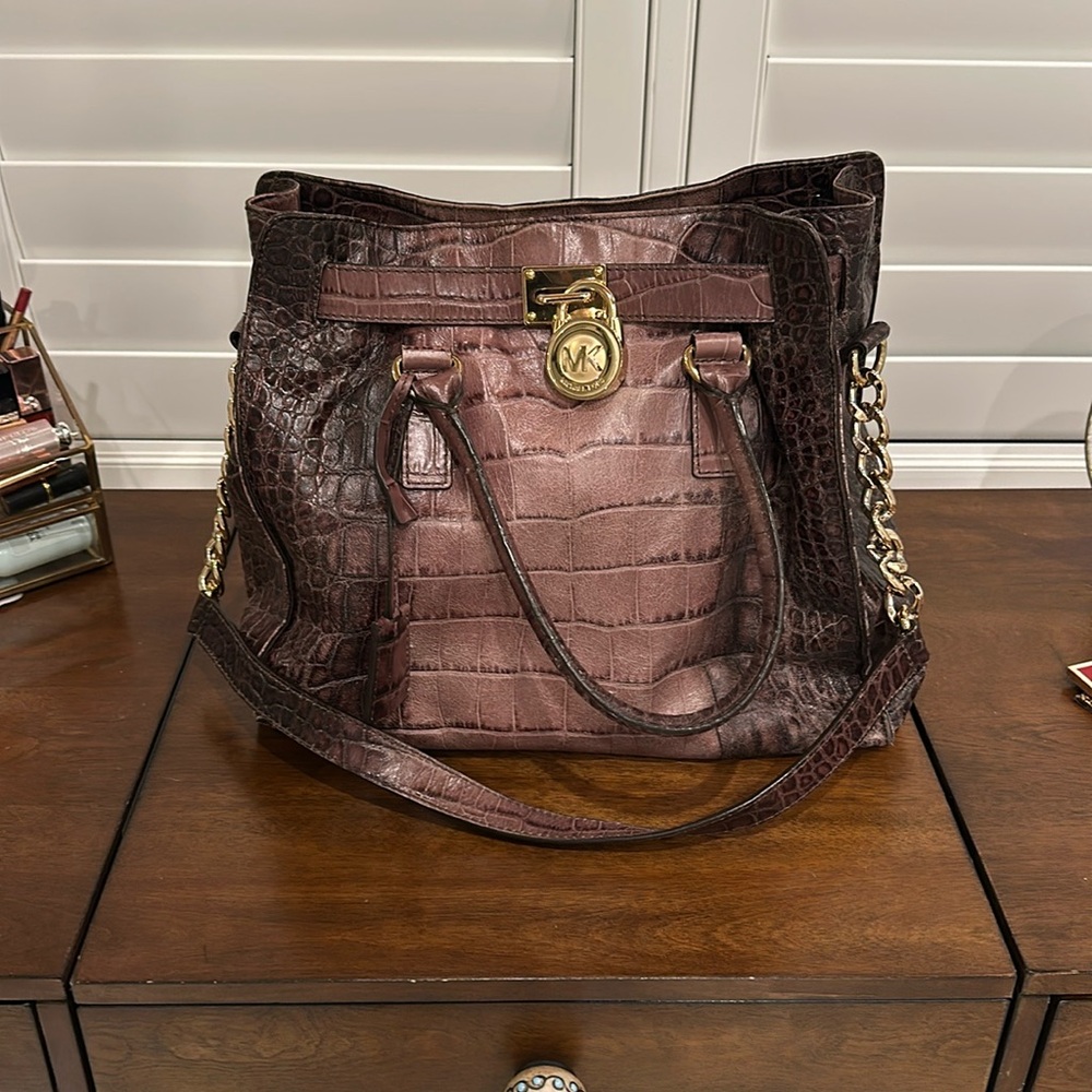 MICHAEL KORS "Dillon" Croc Embossed Brown Leather Tote Purse Chain Leather Strap